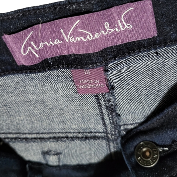 Gloria Vanderbilt Amanda Ultra Stretch Dark Blue Jeans NWT 18 - Picture 4 of 6